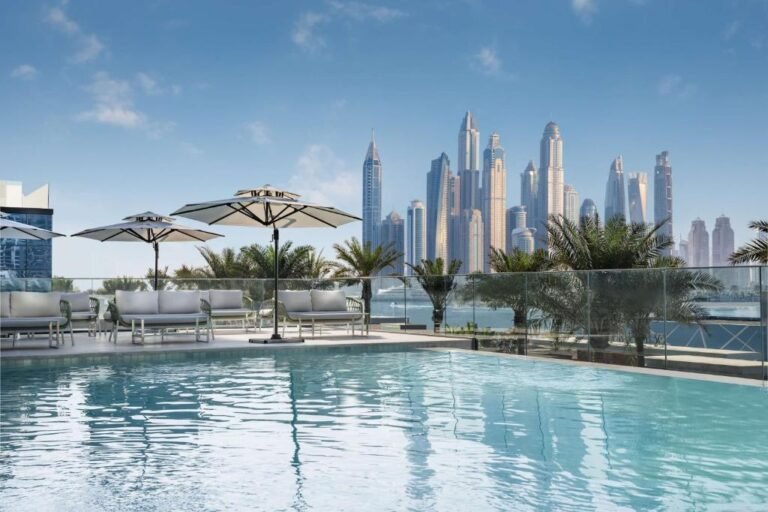 Radisson Beach Resort Dubai Palm Jumeirah