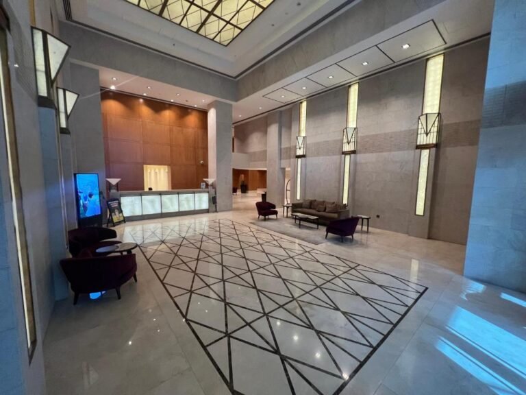 Prestige Living 2BR with Full Burj Khalifa and Fountain View by Auberge